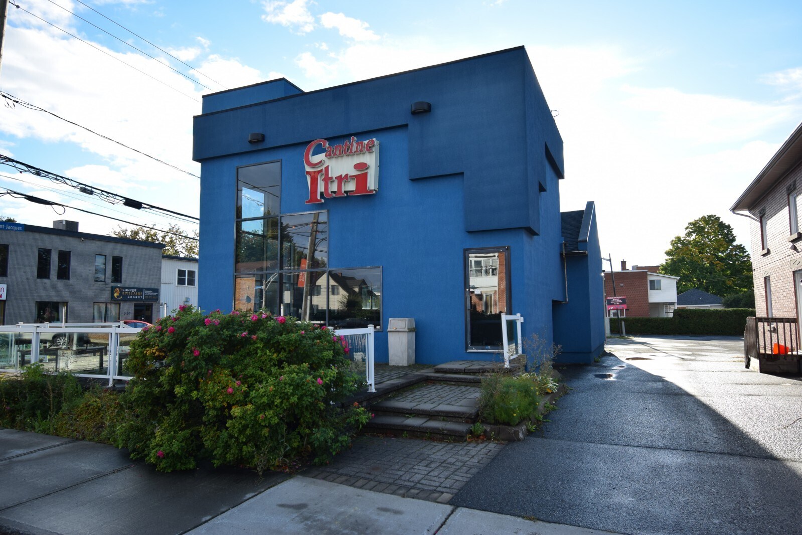 272 Rue Robinson S, Granby, QC à vendre Photo principale- Image 1 de 1