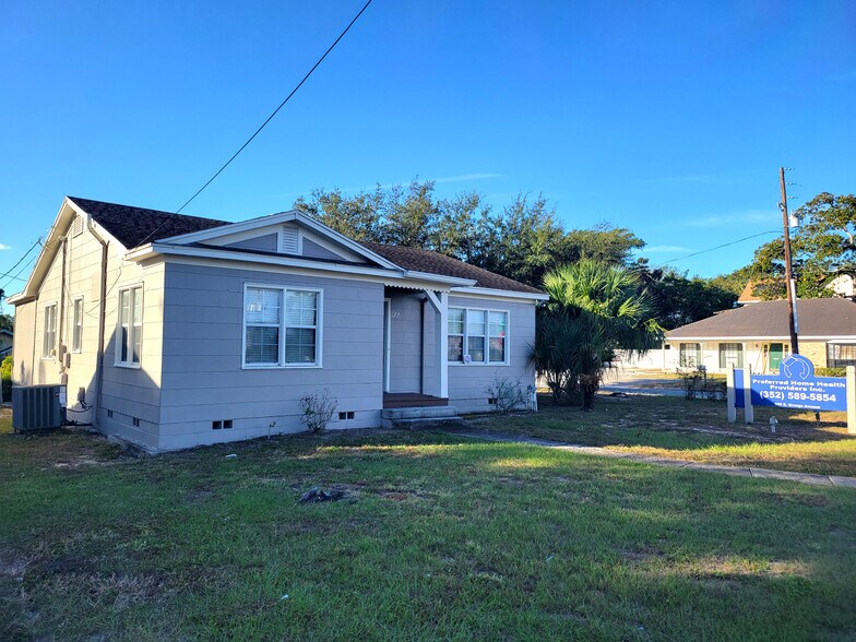 900 E Orange Ave, Eustis, FL for sale - Building Photo - Image 2 of 15