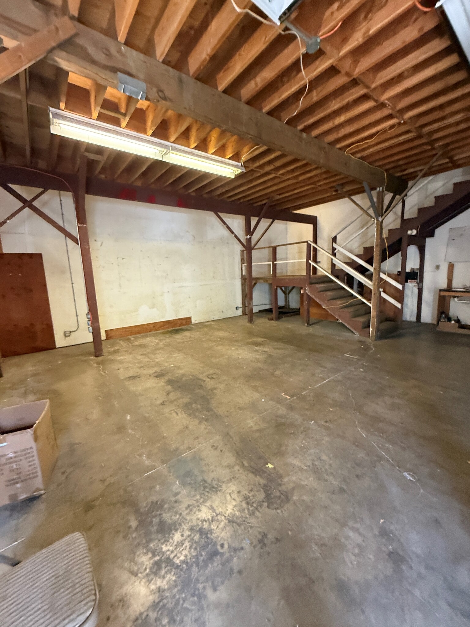 99-1410 Koaha Pl, Aiea, HI for lease Building Photo- Image 1 of 5