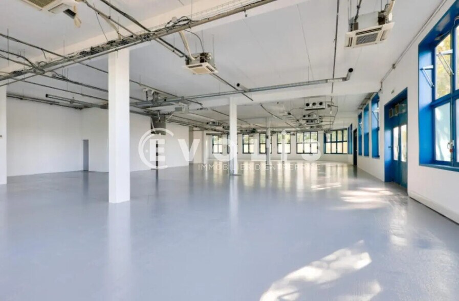 Flex dans Fresnes à louer - Photo du bâtiment - Image 2 de 8