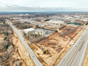 80 Main St, Westbrook, ME - Aérien  Vue de la carte