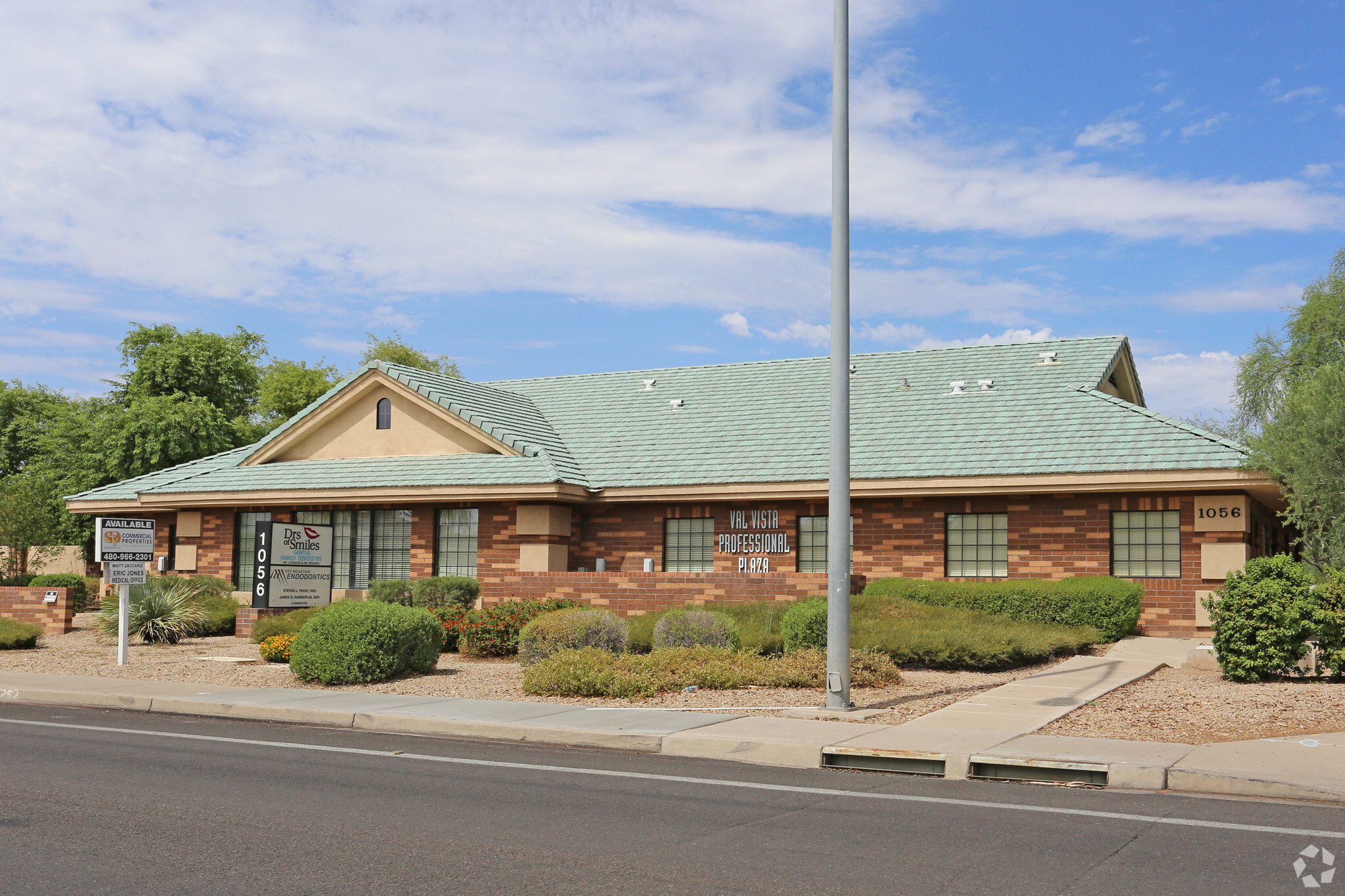 1056 S Val Vista Dr, Mesa, AZ for sale Primary Photo- Image 1 of 1