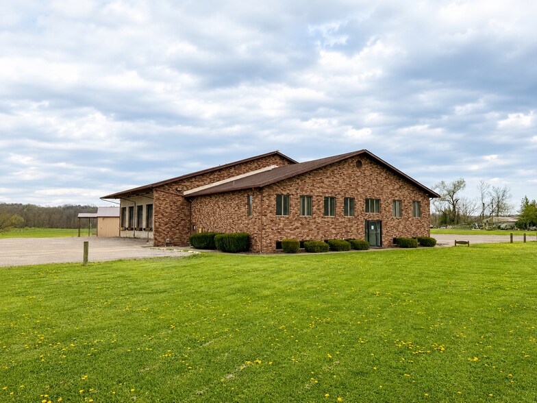 4550 Roseville Rd, Roseville, OH à vendre - Photo du bâtiment - Image 1 de 17