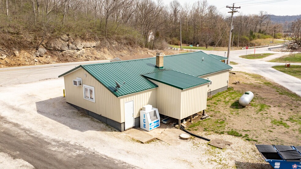 20861 IL-100, Fieldon, IL à vendre - Photo du bâtiment - Image 3 de 33