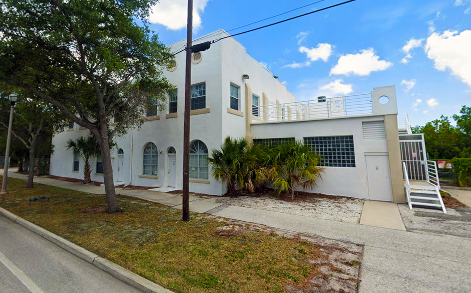 1601 3rd St S, Saint Petersburg, FL à vendre - Photo du bâtiment - Image 1 de 6