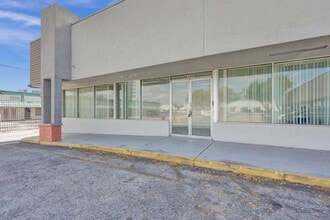 3908 NW 19th St, Lauderhill, FL for lease Building Photo- Image 2 of 12