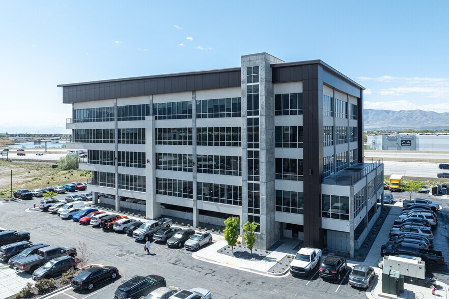 300 S 1350 E, Lehi, UT for lease - Building Photo - Image 3 of 5