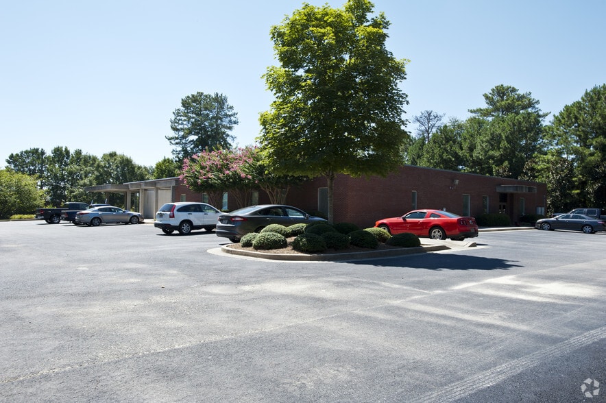 470 Riverside Pky, Austell, GA for sale - Building Photo - Image 3 of 4