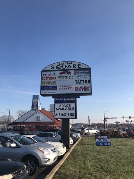 2459-2481 Grant Ave, Philadelphia, PA à louer - Photo du bâtiment - Image 2 de 7