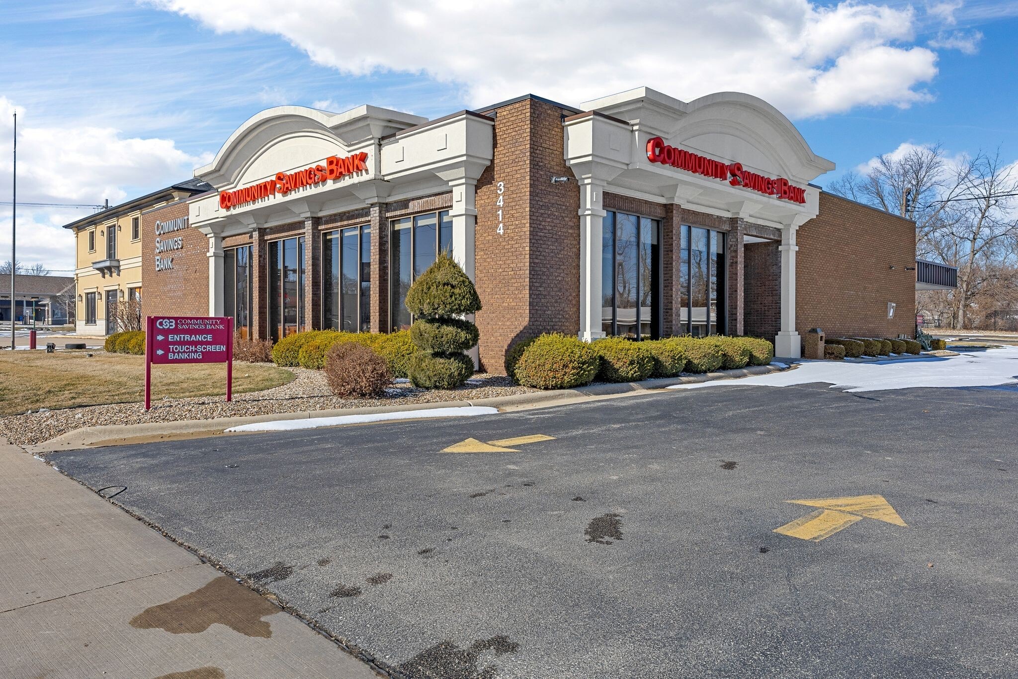 3414 Mount Vernon Rd SE, Cedar Rapids, IA for sale Primary Photo- Image 1 of 36