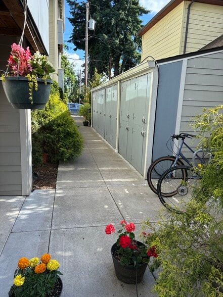 5811 SE Boise St, Portland, OR for sale - Building Photo - Image 3 of 12