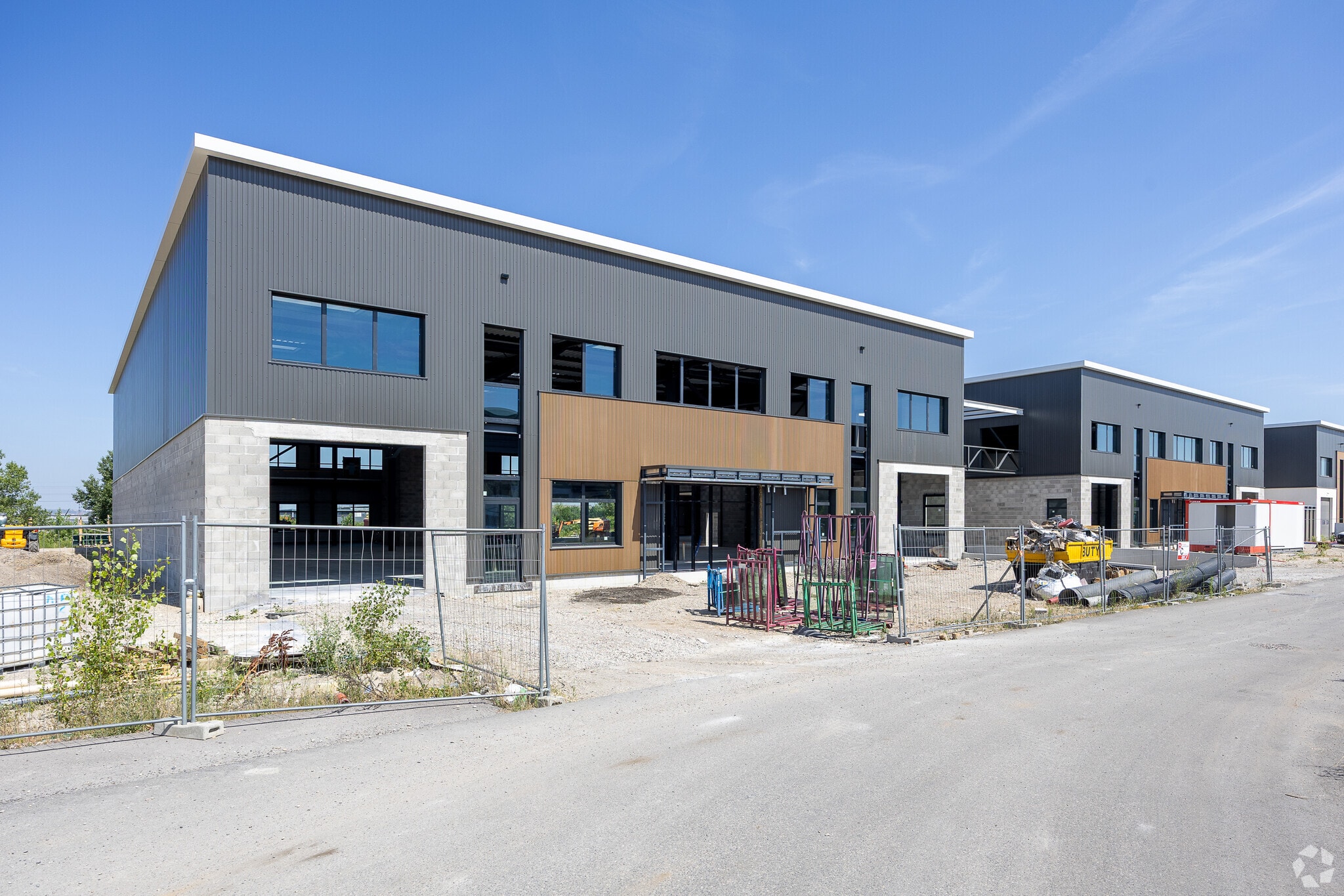 25 Route De Lyon, Saint-Priest for lease Primary Photo- Image 1 of 3