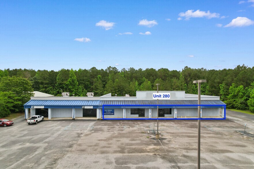 480 Nelson Blvd, Kingstree, SC à vendre - Photo du bâtiment - Image 2 de 52