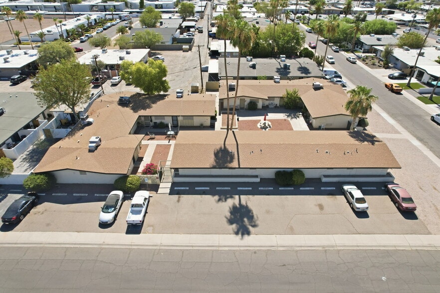Scottsdale Income Restricted Portfolio portfolio of 2 properties for sale on LoopNet.ca - Building Photo - Image 3 of 7