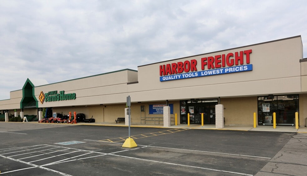 1706-1804 S Main St, Bellefontaine, OH for lease - Building Photo - Image 3 of 3