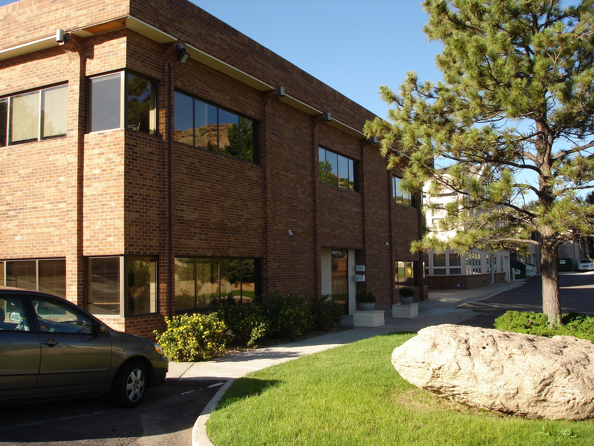1 Oakwood Park, Castle Rock, CO à louer Photo du bâtiment- Image 1 de 6