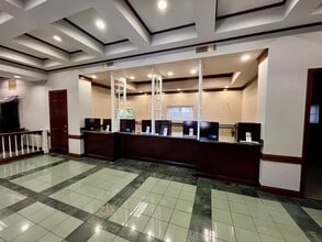 7000 SE Federal Hwy, Stuart, FL for lease Interior Photo- Image 2 of 13