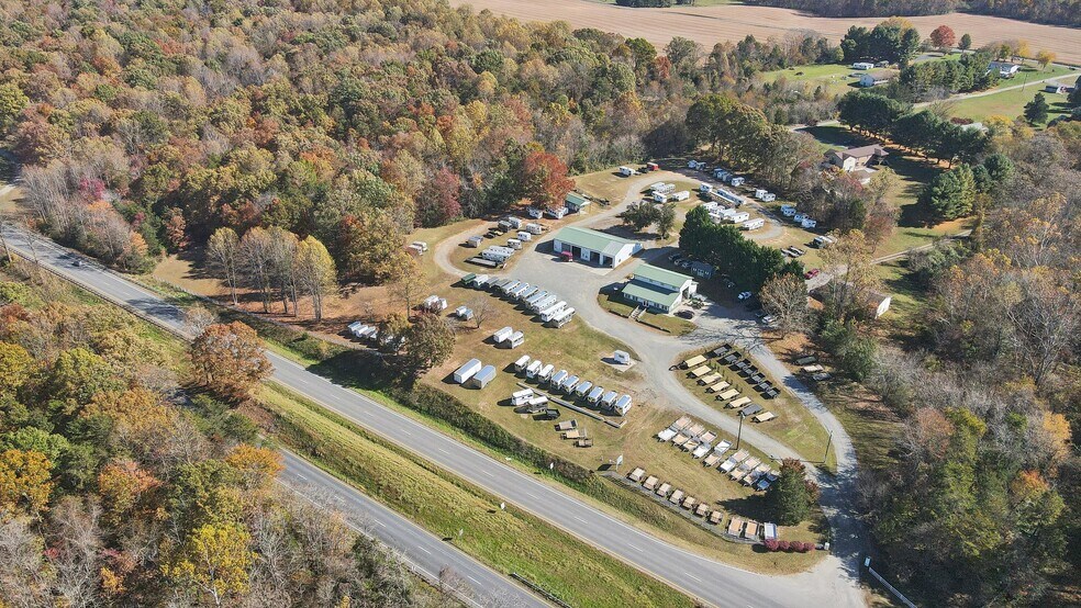 9932 Seminole Trl, Ruckersville, VA à vendre - Photo principale - Image 1 de 42