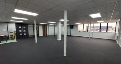 Luckyn Ln, Basildon à louer Photo intérieure- Image 2 de 2