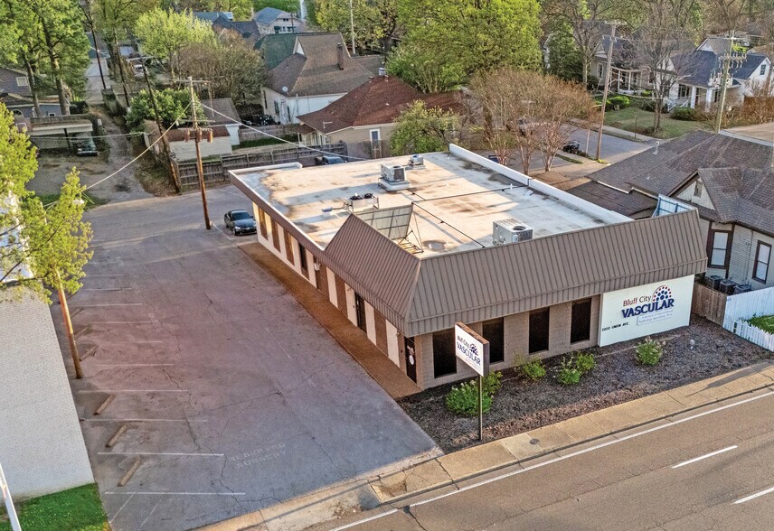 2200 Union Ave, Memphis, TN à vendre - Photo du bâtiment - Image 2 de 15