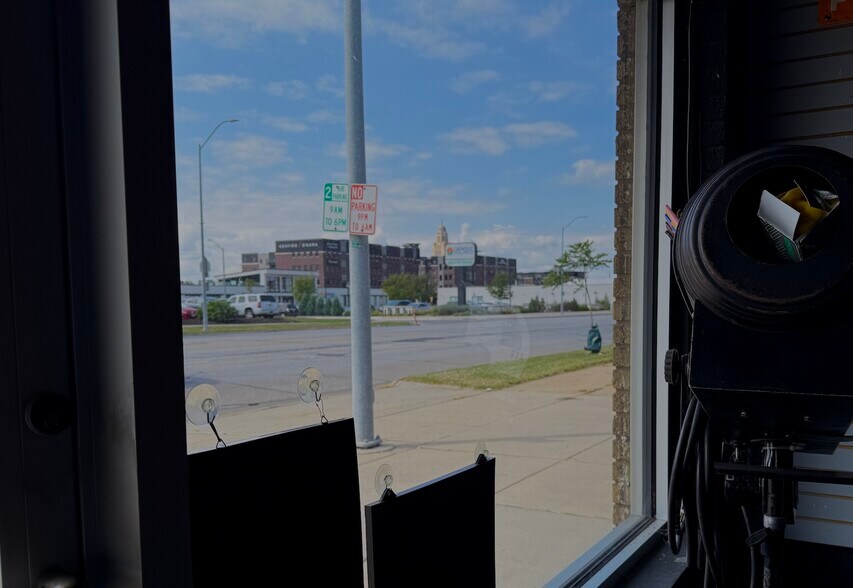 2322-2324 O St, Lincoln, NE à vendre - Photo du bâtiment - Image 3 de 8