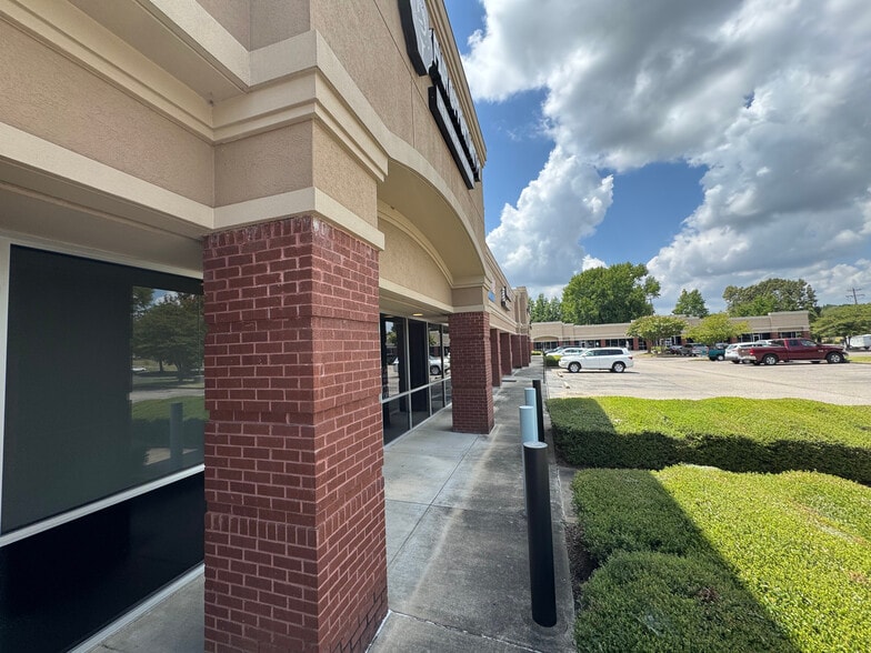 6379 Goodman Rd, Olive Branch, MS for lease - Building Photo - Image 2 of 4