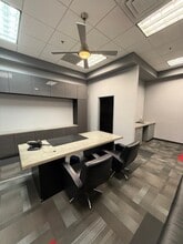 16816 N 35th Ave, Phoenix, AZ à louer Photo intérieure- Image 2 de 2