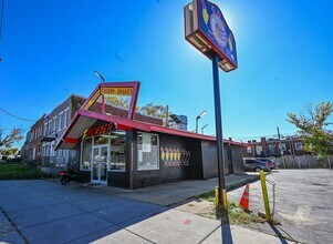 1239 Mount Olivet Rd NE, Washington, DC à louer Photo intérieure- Image 2 de 9