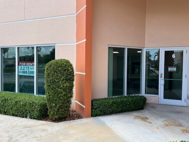 19301 SW 106th Ave, Miami, FL for lease - Building Photo - Image 3 of 19