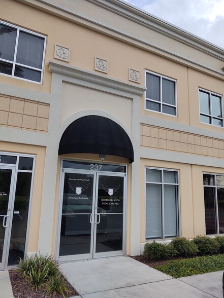 237 Bellagio Cir, Sanford, FL for lease - Building Photo - Image 1 of 33