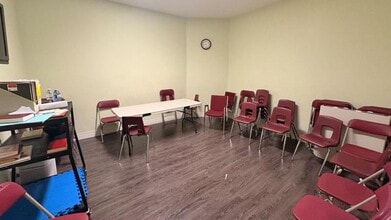 1295 Eglinton Ave, Mississauga, ON for lease Interior Photo- Image 1 of 9