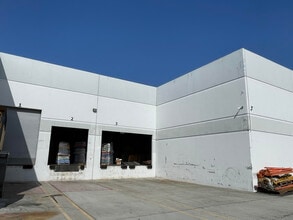 1210 Kona Dr, Compton, CA for lease Building Photo- Image 2 of 4