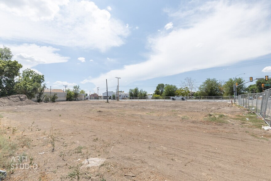 702 Wall Ave, Ogden, UT à vendre - Photo du bâtiment - Image 3 de 7