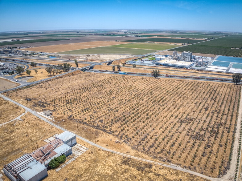 12141 Avenue 120, Pixley, CA for sale - Building Photo - Image 3 of 7