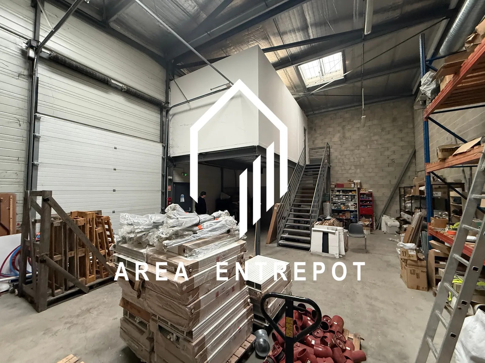 Flex in La Penne-sur-Huveaune for lease Interior Photo- Image 1 of 6