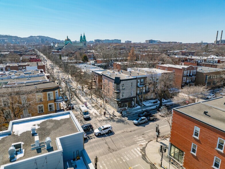 4800-4802 Av Papineau, Montréal, QC à vendre - Photo du bâtiment - Image 2 de 23