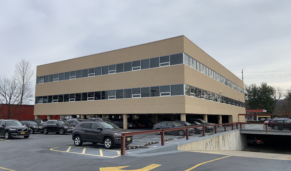 500 Grand Ave, Englewood, NJ for lease - Building Photo - Image 2 of 3