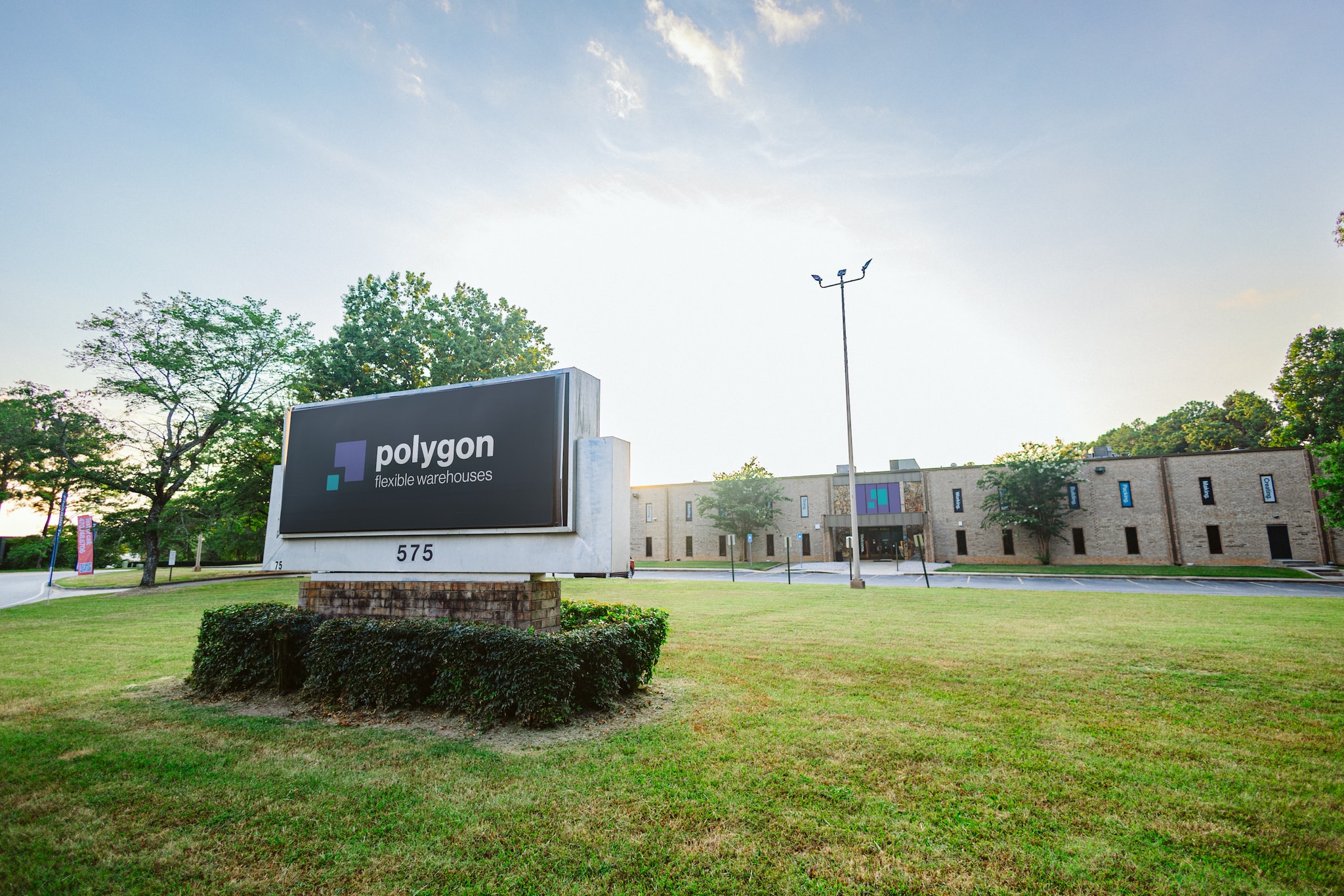 575 Wharton Dr SW, Atlanta, GA for lease Building Photo- Image 1 of 16