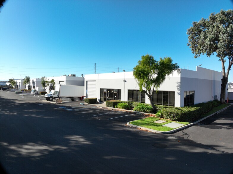 25005 Viking St, Hayward, CA à louer - Communauté Matterport - Image 2 de 16