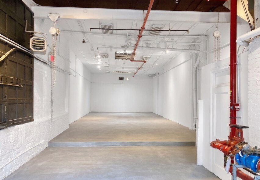 49 Monroe St, New York, NY à louer - Photo du bâtiment - Image 3 de 13