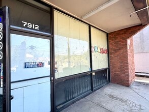7902-7912 Foothill Blvd, Sunland, CA à louer Photo du bâtiment- Image 2 de 8