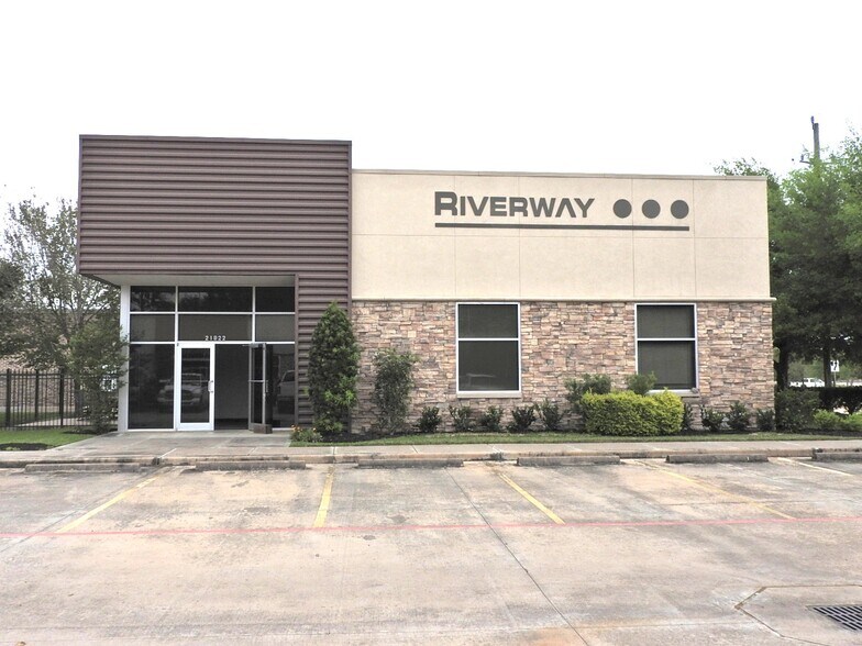 21922 Royal Montreal Dr, Katy, TX for lease - Building Photo - Image 2 of 20