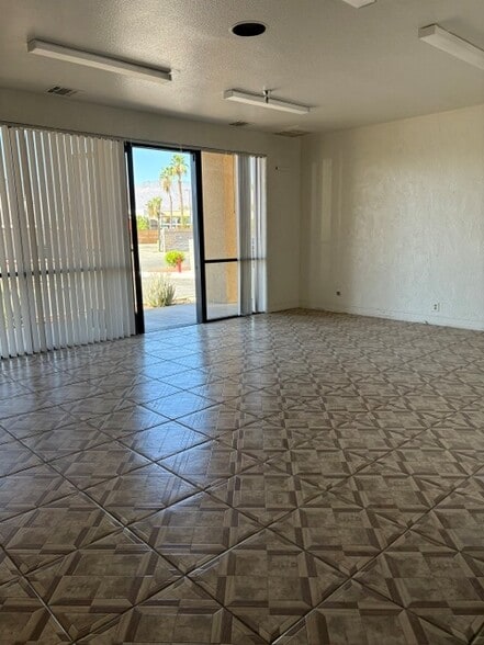 74794 Lennon Pl, Palm Desert, CA for lease - Building Photo - Image 2 of 5