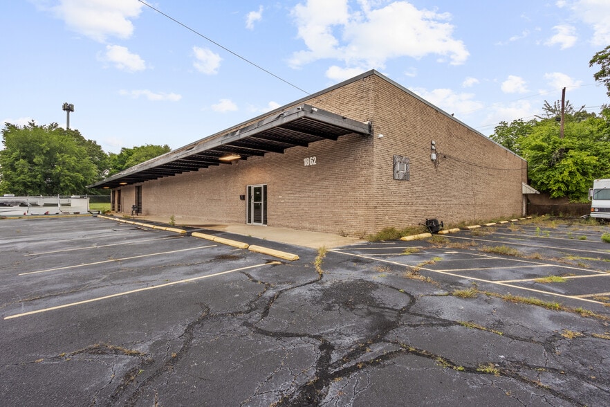 1862 LATHAM St, Memphis, TN for sale - Building Photo - Image 3 of 26