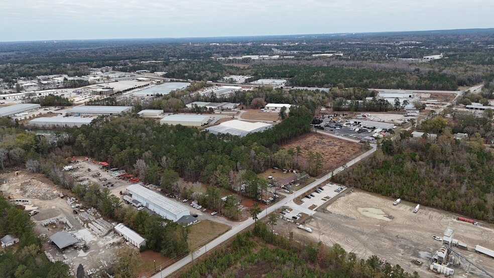 1341 Pineview Dr, Columbia, SC for sale - Primary Photo - Image 1 of 1