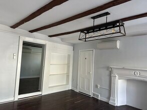 26 W Main St, New Market, MD à louer Photo intérieure- Image 1 de 5