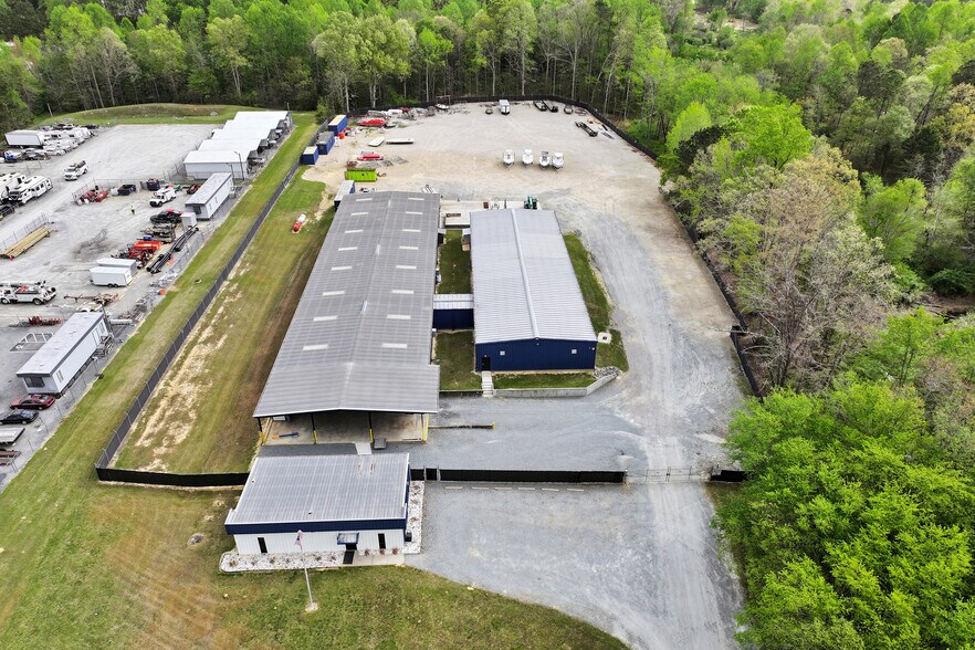 554 Old Roberts Rd, Benson, NC à vendre - Photo du bâtiment - Image 3 de 19