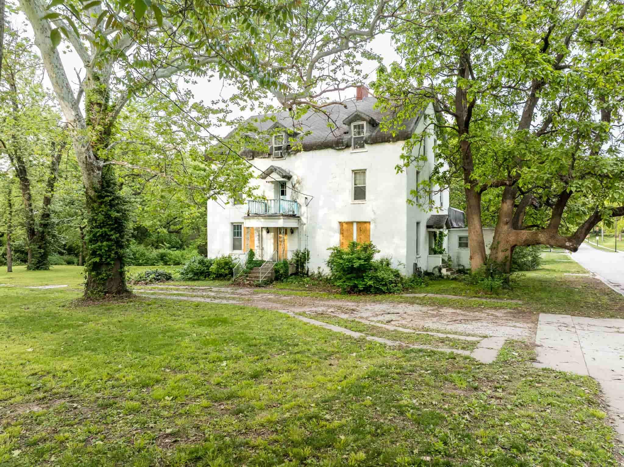 414 E Cedar St, Olathe, KS for sale Primary Photo- Image 1 of 15