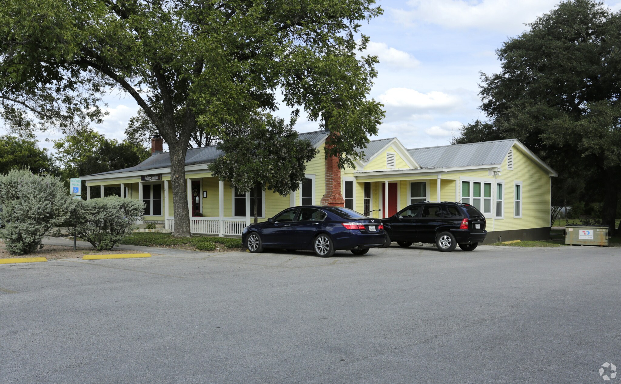 211 Railroad St, Buda, TX à vendre Photo principale- Image 1 de 3