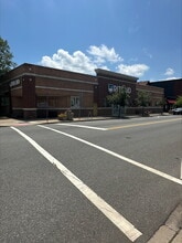 330-332 Raritan Ave, Highland Park, NJ for lease Building Photo- Image 2 of 3